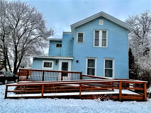 25 Center St, Union Springs, NY 13160