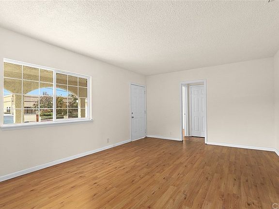 4th image of 15051 Nelson Ave