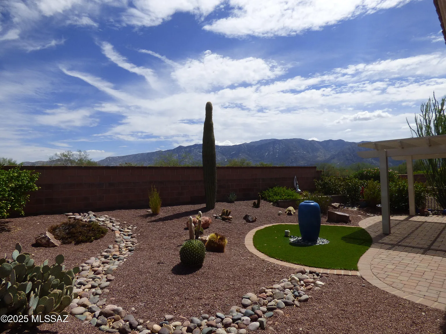 2 bed, 2.0 bath, 1499 sqft, $4,000 — Photo 4