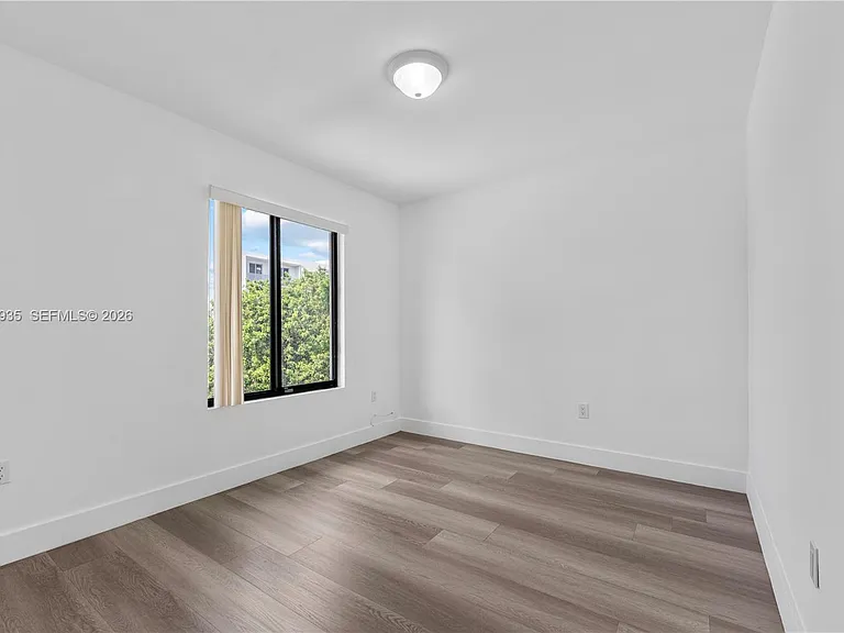 11970 SW 215th St #B — Photo 30