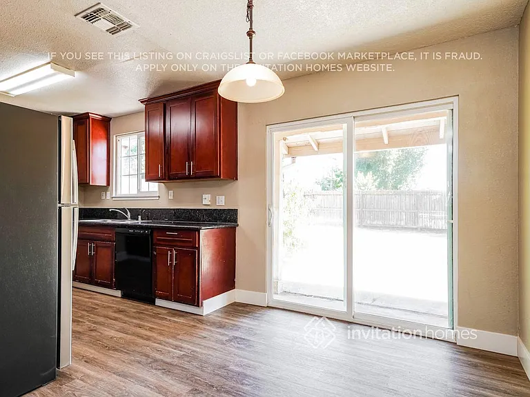 5946 Georgia Dr — Photo 8