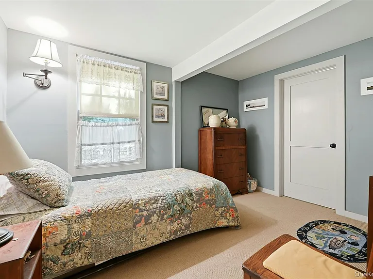 1185 Fleetwood Rd — Photo 10