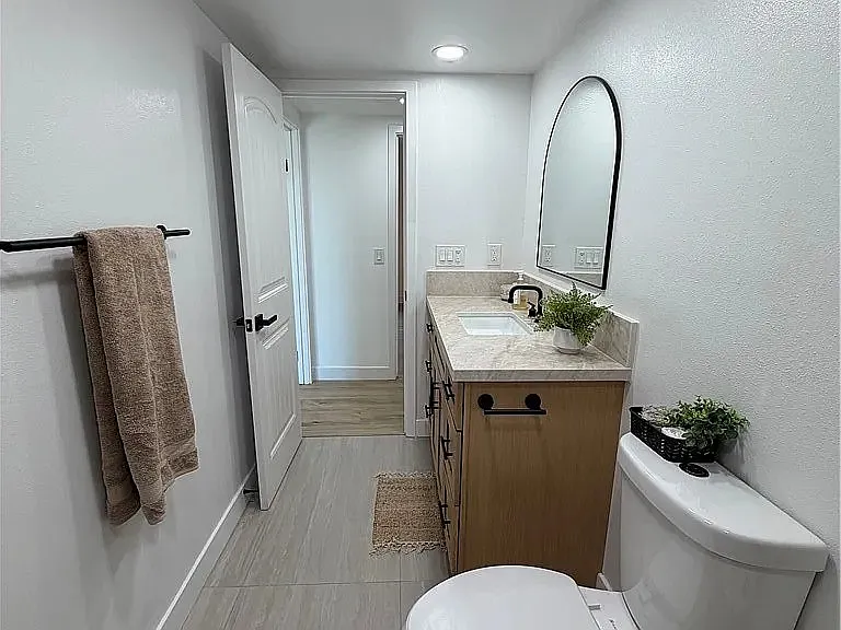 755 Huston Dr — Photo 33