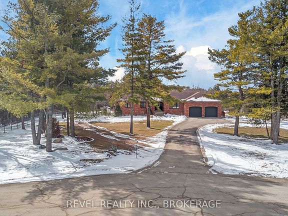 3rd image of 2015 Rosedale Dr