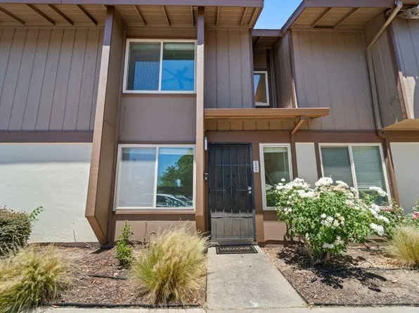3566 Larchmont Square Ln, Sacramento, CA 95821