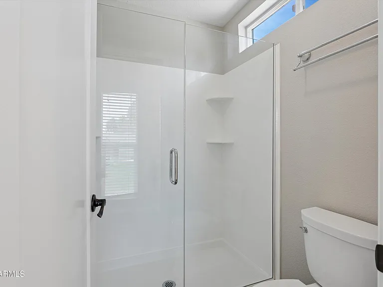 5401 E Beck Ln — Photo 33