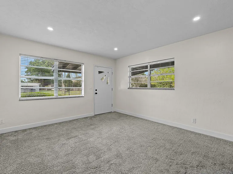 2513 Chapel Way — Photo 6