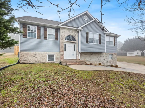 93 Crosswinds Dr, Ringgold, GA 30736