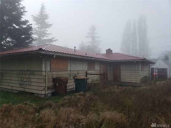 5th image of 8823 S Park Ave