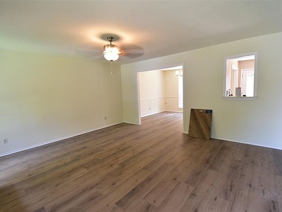 5th image of 14335 Haymeadow Cir