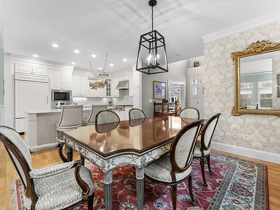 4th image of 9 Davenport Ln #9
