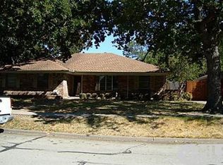 1927 Briarwood Ln, Irving, TX 75061