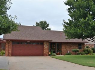 207 Maple St, Elk City, OK 73644