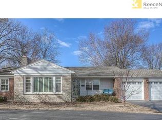 8818 Lee Blvd, Leawood, KS 66206