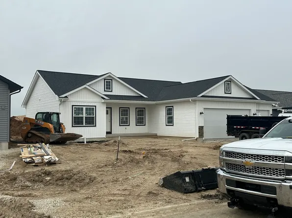627 S Regulators St, Rochelle, IL 61068