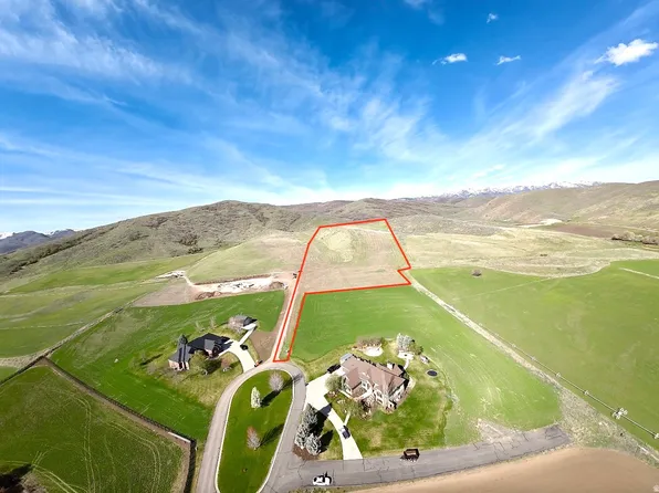 790 W Elk Run Dr, Morgan, UT 84050