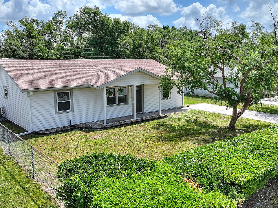 1st image of 2517 Delrose Dr E