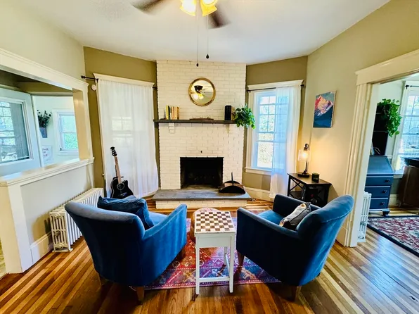 25 Lansdowne St, Brockton, MA 02301