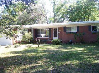 1645 Holly Oaks Lake Rd E, Jacksonville, FL 32225