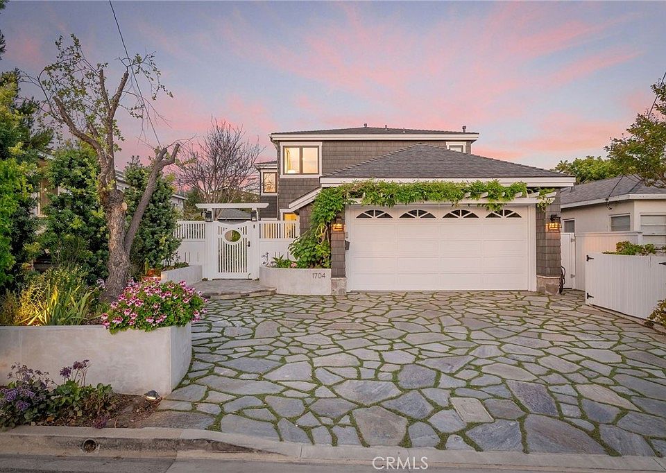 1st image of 1704 N Poinsettia Ave