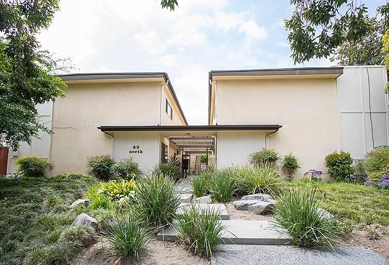 99 N Hermosa Ave #E — Photo 2