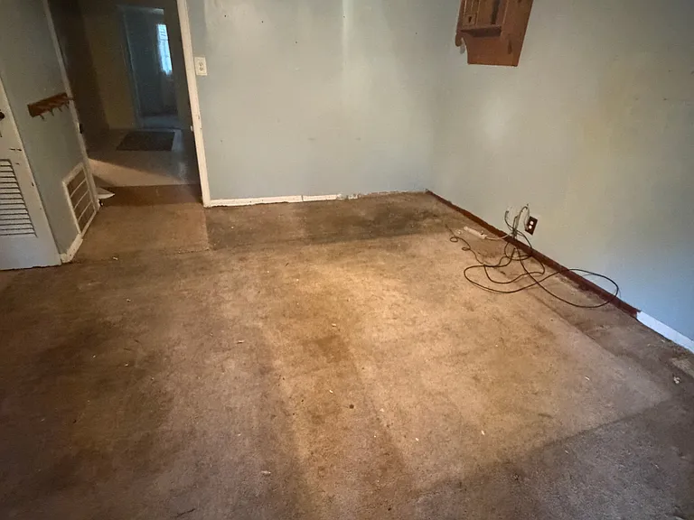 1404 Cody St — Photo 6