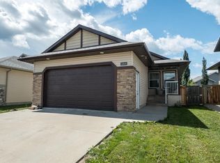 12614 E 106th St, Grande Prairie, AB T8V 2M3