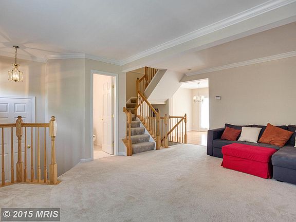4th image of 6247 Abbottsbury Row