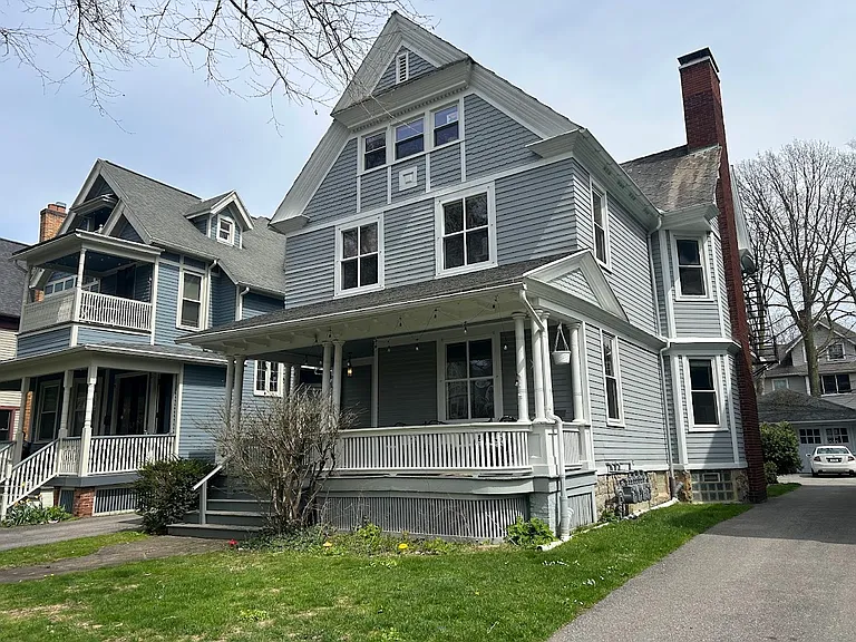 33 Vick Park #B-1 — Photo 1