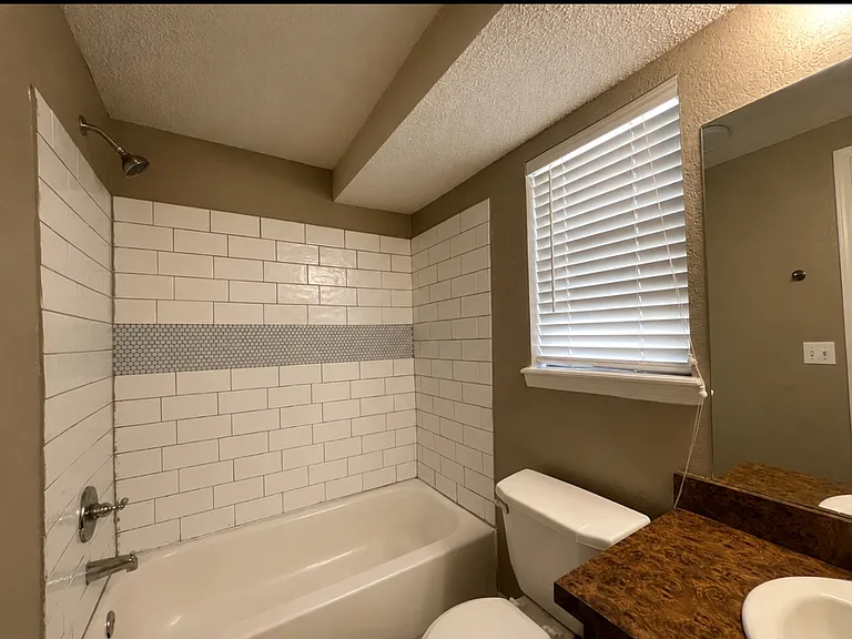 1054 Cumberland Mansion — Photo 7