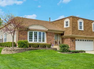 1725 Jasper Ct, Wheaton, IL 60189