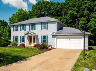 19300 Julie Cir, Strongsville, OH 44136