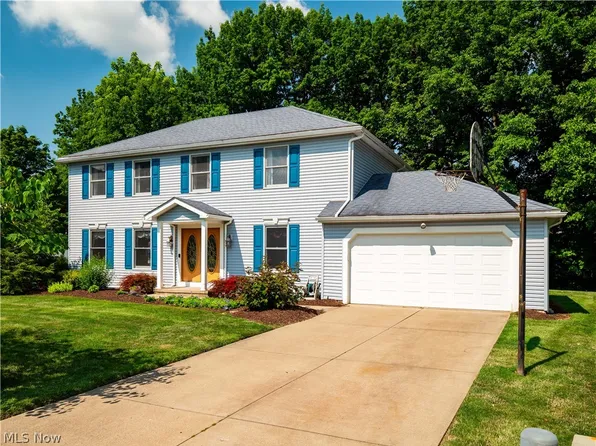 19300 Julie Cir, Strongsville, OH 44136