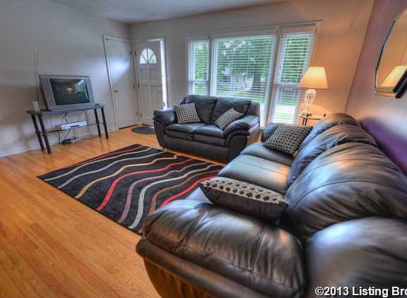 5th image of 2504 Woodmont Dr