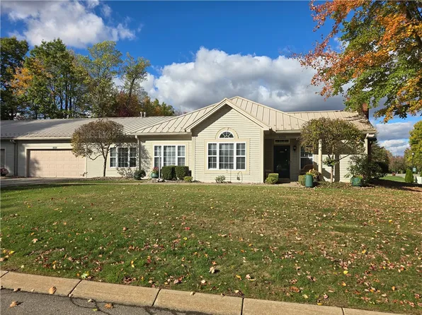 12101 Dawn Dr #1, Meadville, PA 16335