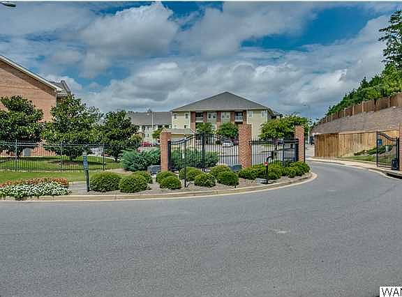 4th image of 3218 Veterans Memorial Pkwy #1104