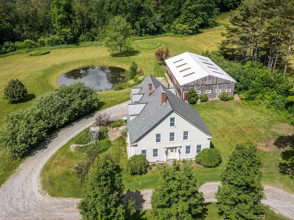 929 Middletown Road, Londonderry, VT 05155