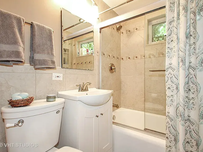3207 Illinois Rd — Photo 8