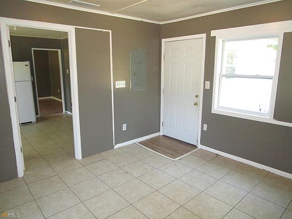 3rd image of 2705 Village Green Ln