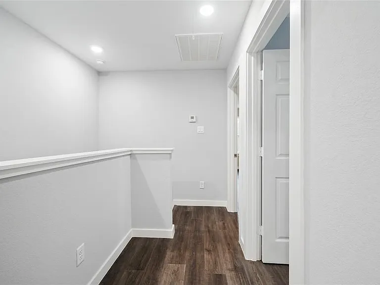 8215 Crestview Dr #A — Photo 14