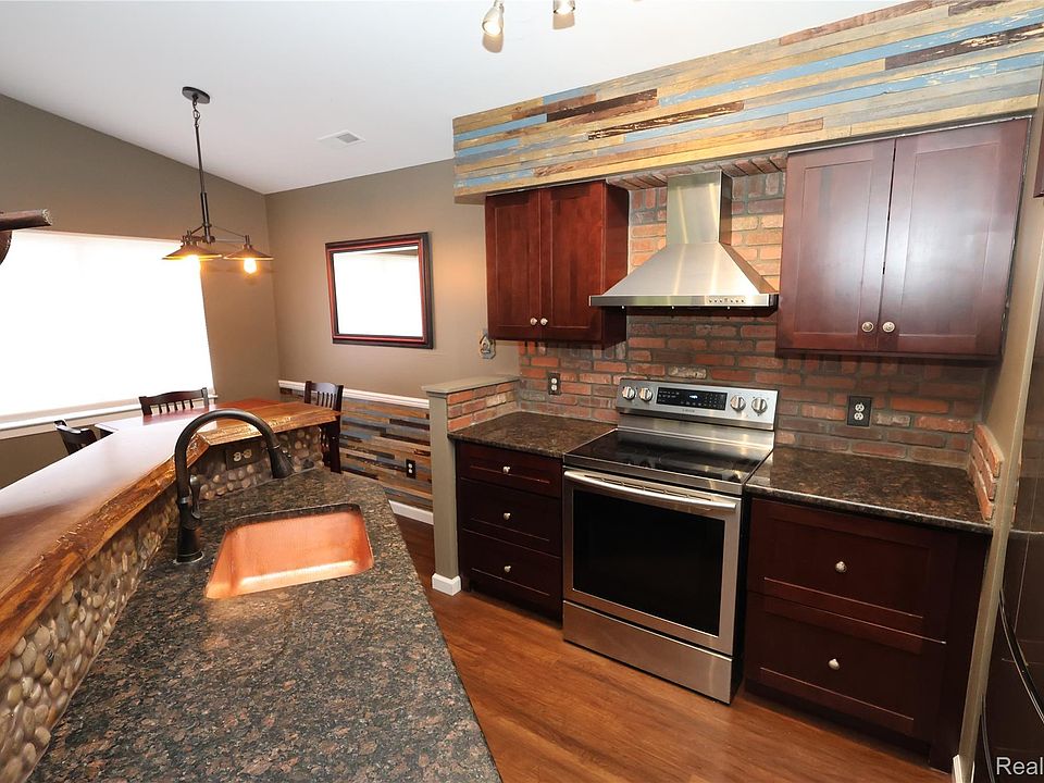 313 Spring Brooke Dr, photo 7
