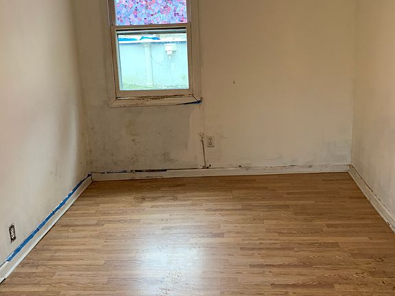 Dining room before gutted