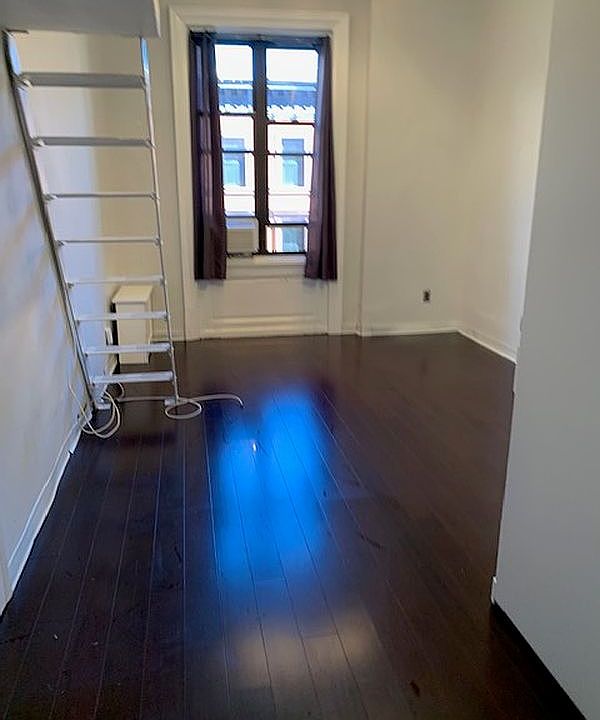 1st image of 140 W 69th St Unit 4-6B