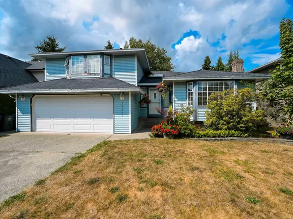 15477 93a Ave, Surrey, BC V3R 9P9