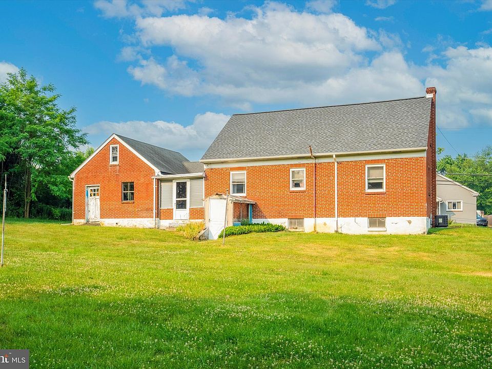 2513 Swamp Pike, Gilbertsville, PA 19525 Zillow