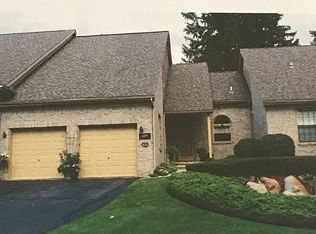 4971 Fairways Dr, Brighton, MI 48116
