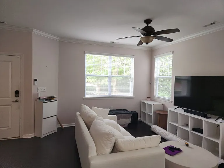 4156 Clarendon Way — Photo 5