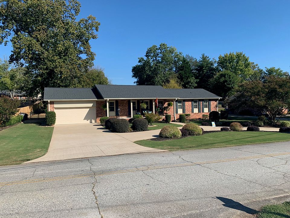 1st image of 212 Balfer Dr