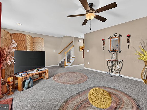 5th image of 53 Perseverance Ln