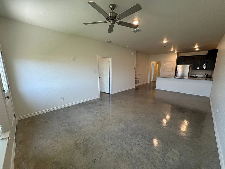 636 Pacific Crest Trl — Photo 12
